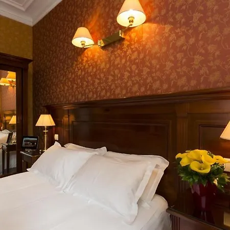 Hotel Viator - Gare De Lyon 3*