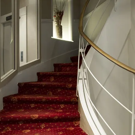 Hotel Viator - Gare De Lyon 3*