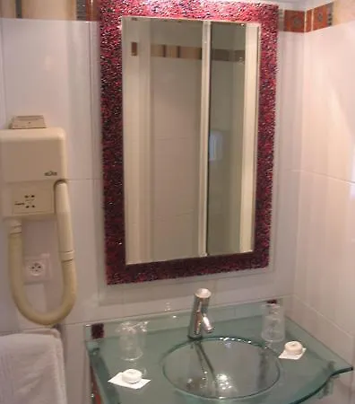 Viator - Gare De Lyon Hotel Parigi